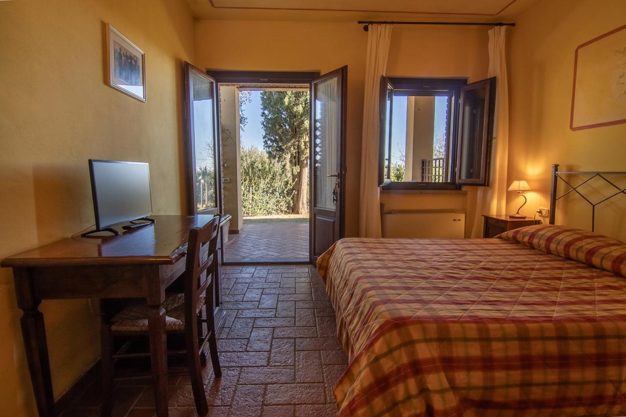 Agriturismo Buratta Фонтебланда Екстер'єр фото